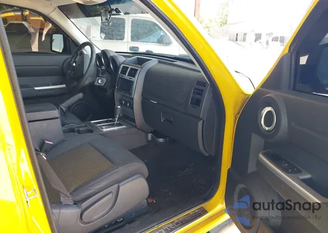 2011 Dodge Nitro Detonator from USA, damaged, VIN 1D4PU6GX5BW512588